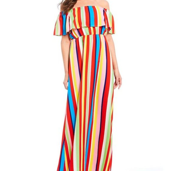 Off shoulder Maxi Dress - Picture 2 of 5